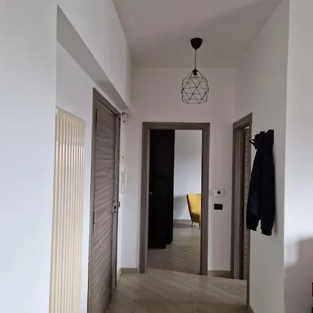 Appartement La Casa Di Andrea à Messine Extérieur photo